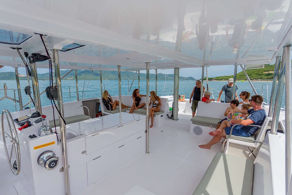 Champagne Sailing - Sydney Harbour boat hire