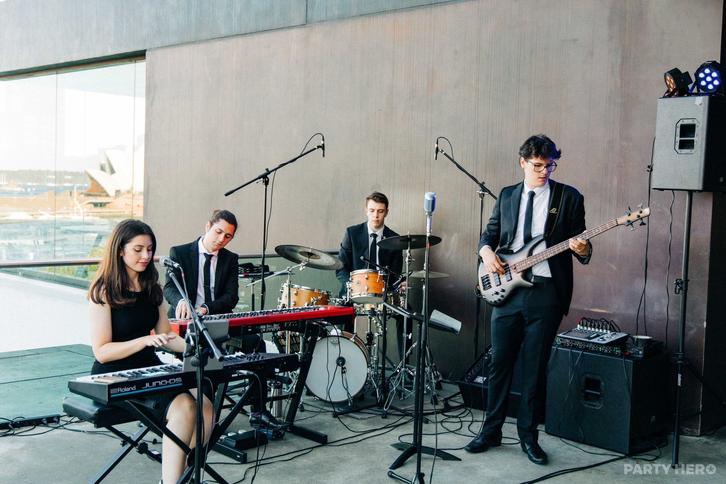 Sydney Live Music Bands activity in Sydney - group bookings