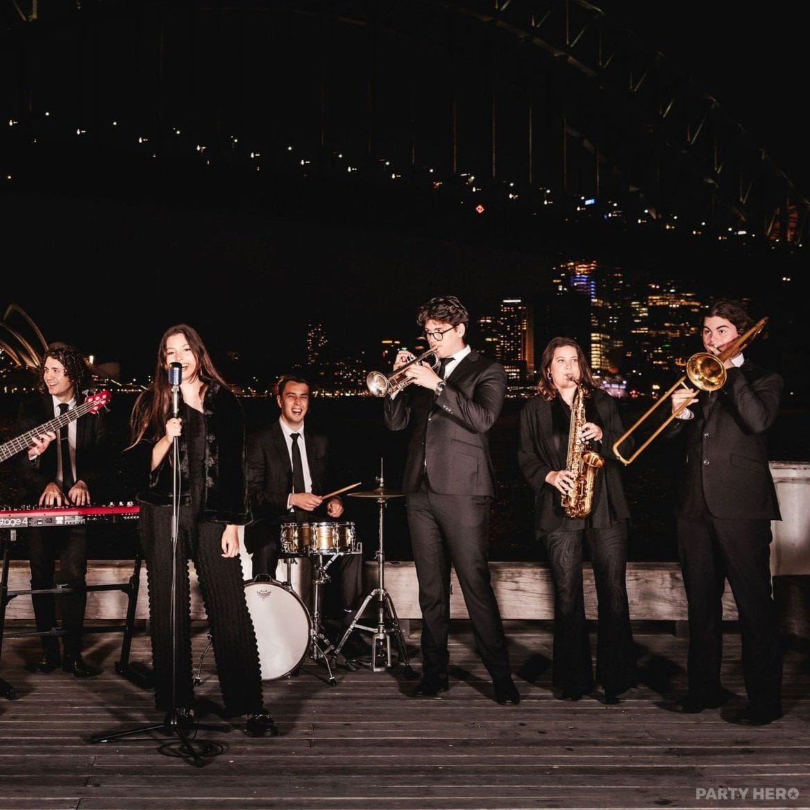 Sydney Live Music Bands activity in Sydney - group bookings