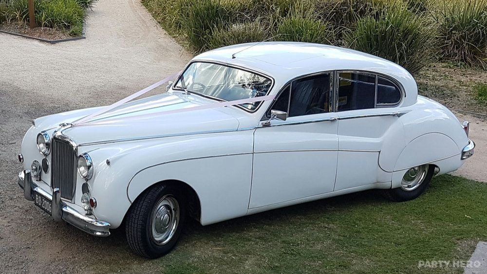 Blake's Wedding Cars - wedding car hire in Port Stephens