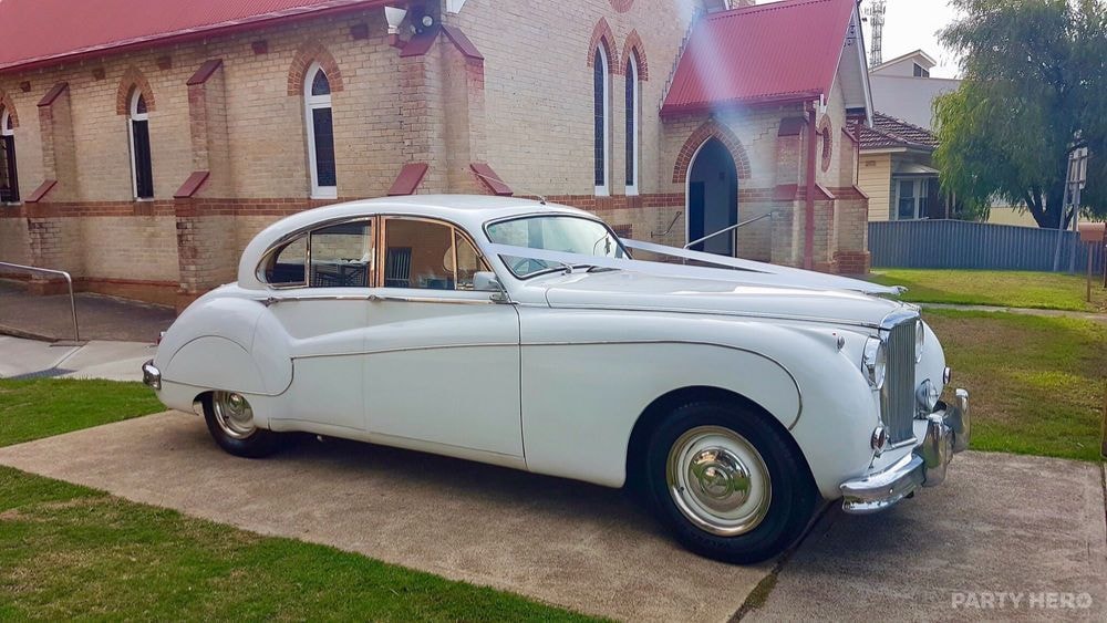 Blake's Wedding Cars - wedding car hire in Port Stephens