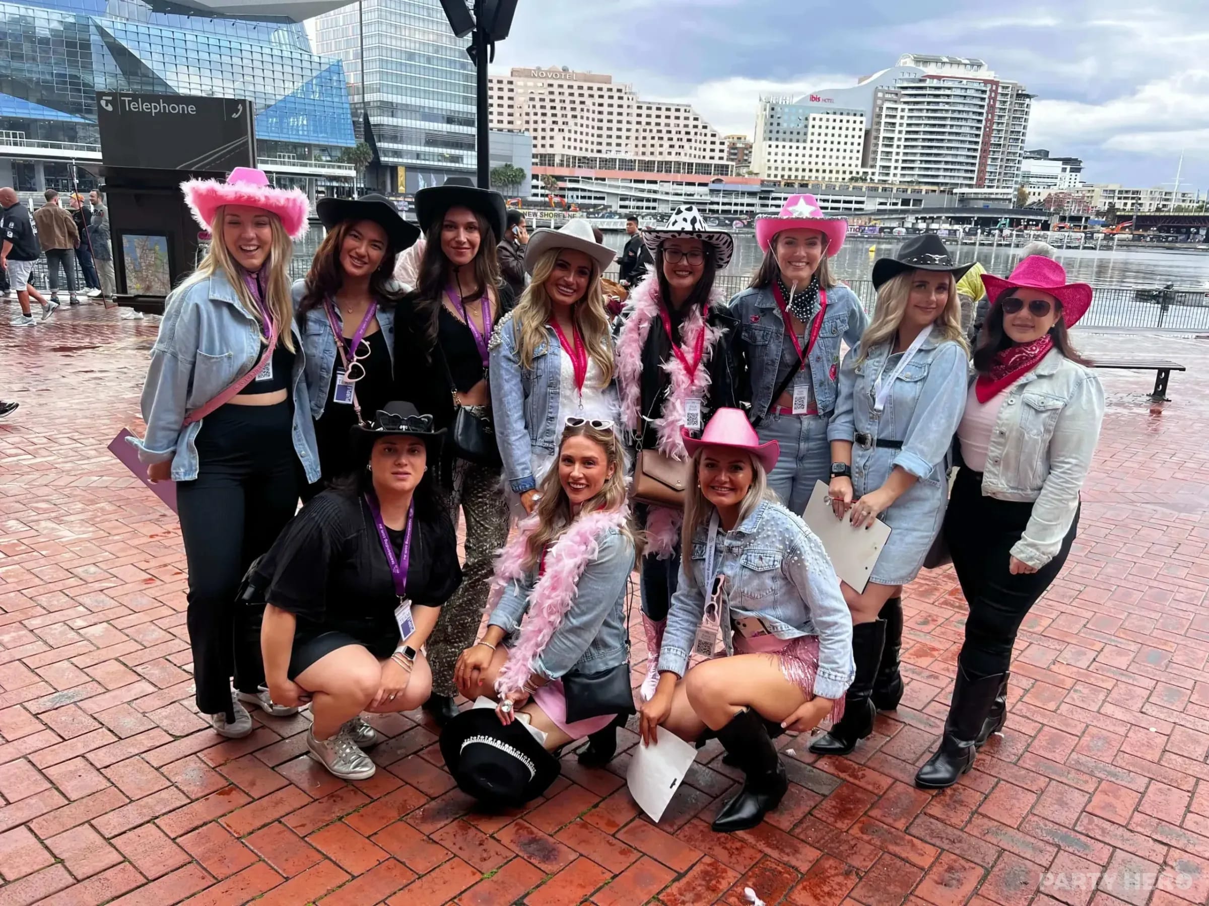 Team Bonding scavenger hunt in Sydney - group bookings