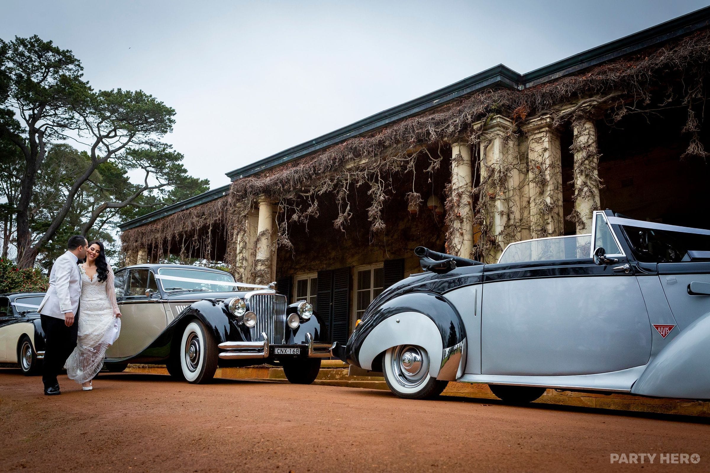 Southern Highlands Classic Wedding Cars - wedding car hire in the Southern Highlands
