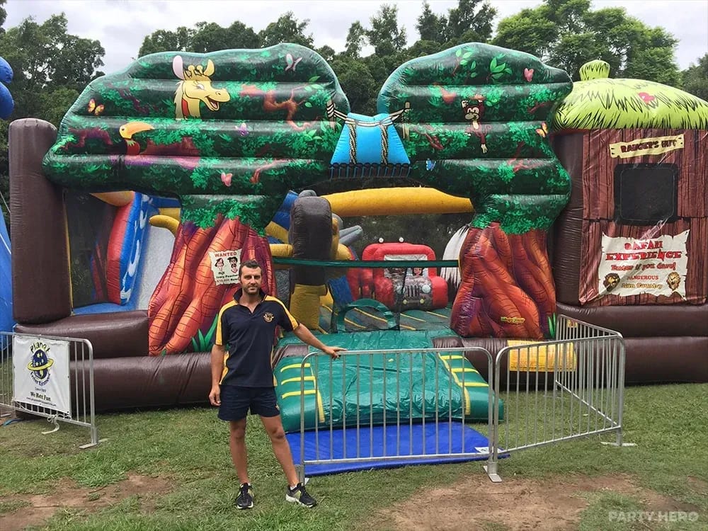 Planet Entertainment - jumping castle hire in Sydney