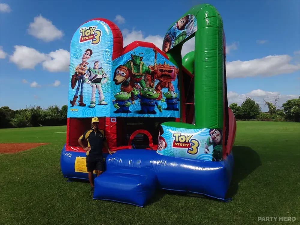 Planet Entertainment - jumping castle hire in Sydney