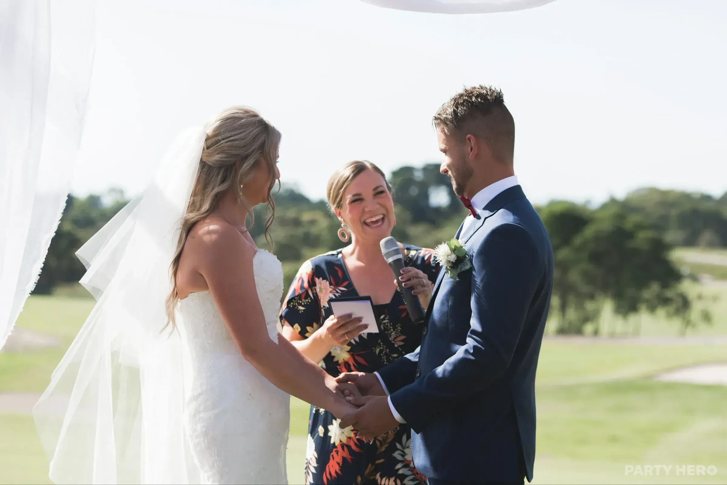 Abbie Frew Celebrant - wedding celebrant on the Mornington Peninsula