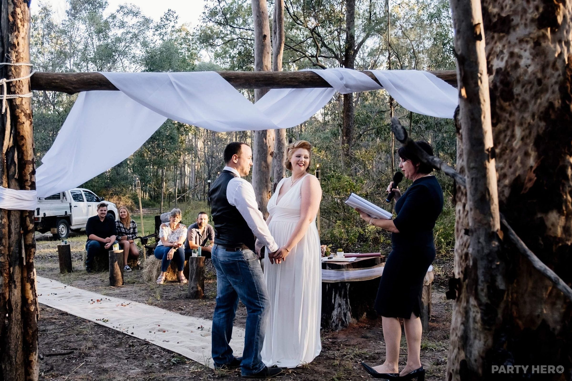 Renee Wilkins Celebrant - wedding celebrant in Brisbane