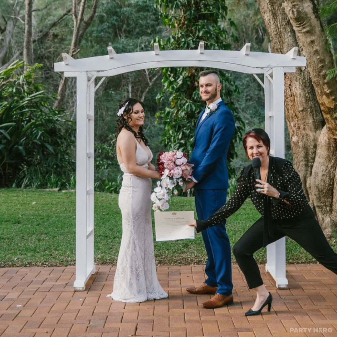 Renee Wilkins Celebrant - wedding celebrant in Brisbane