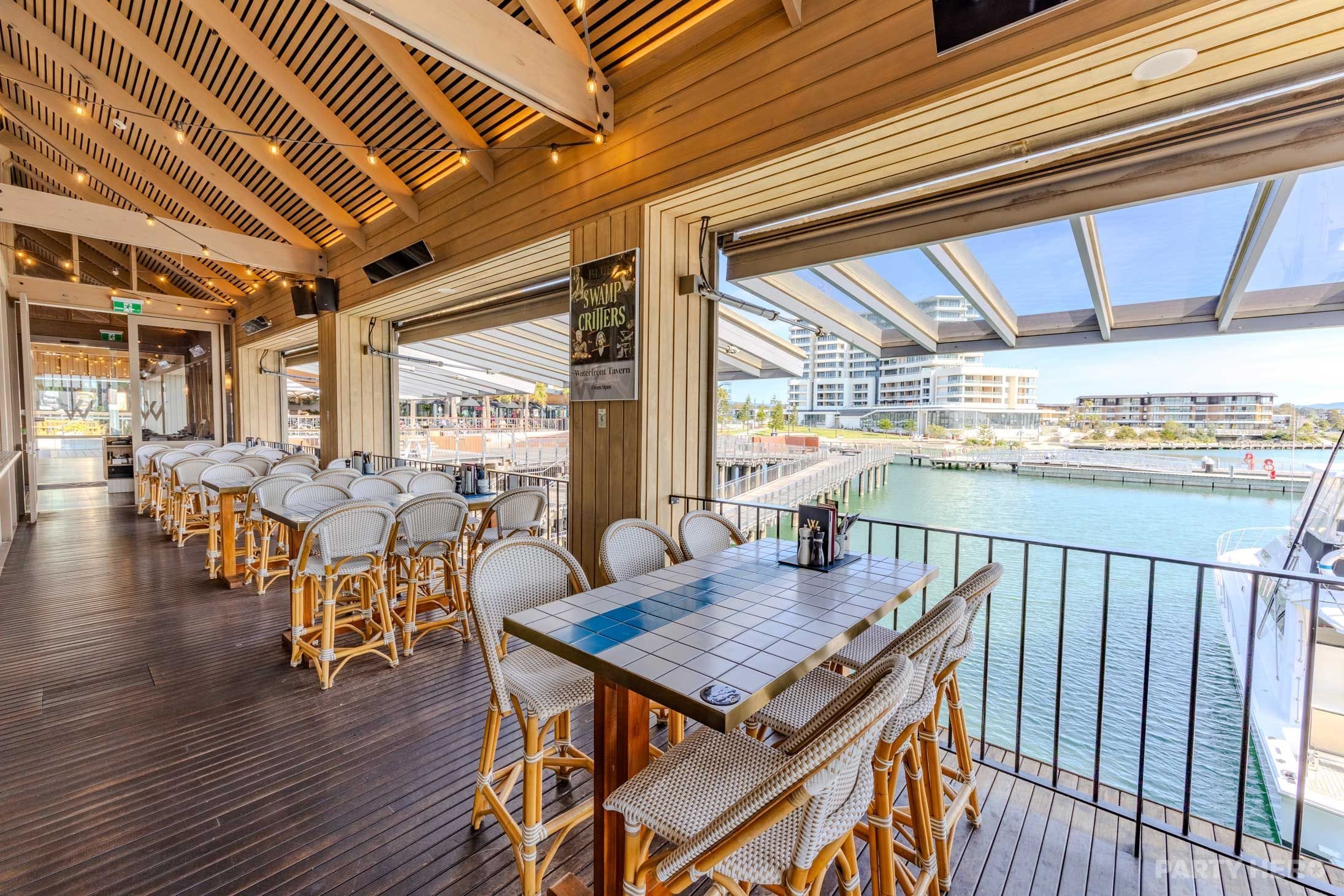 Waterfront Tavern - party venue in Wollongong