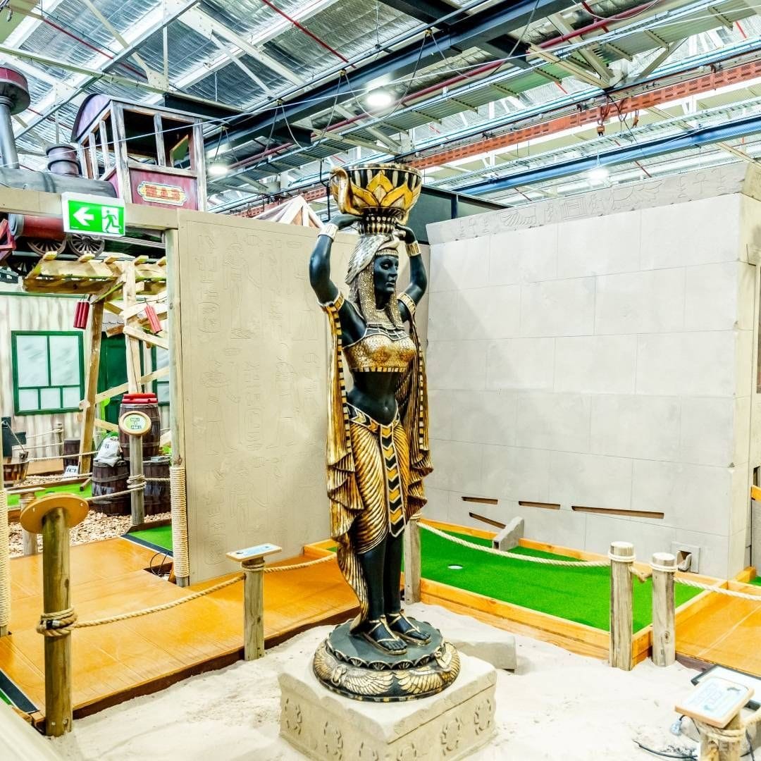 Entertainment Park mini golf in Sydney - group bookings