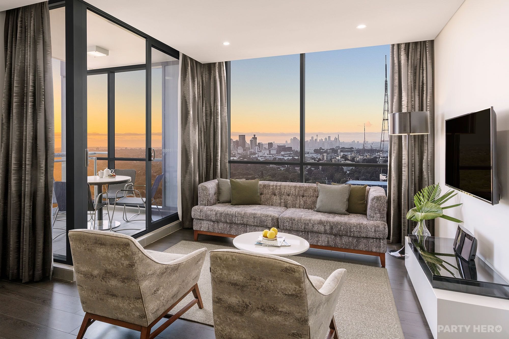Meriton Suites Chatswood - serviced apartments in Sydney