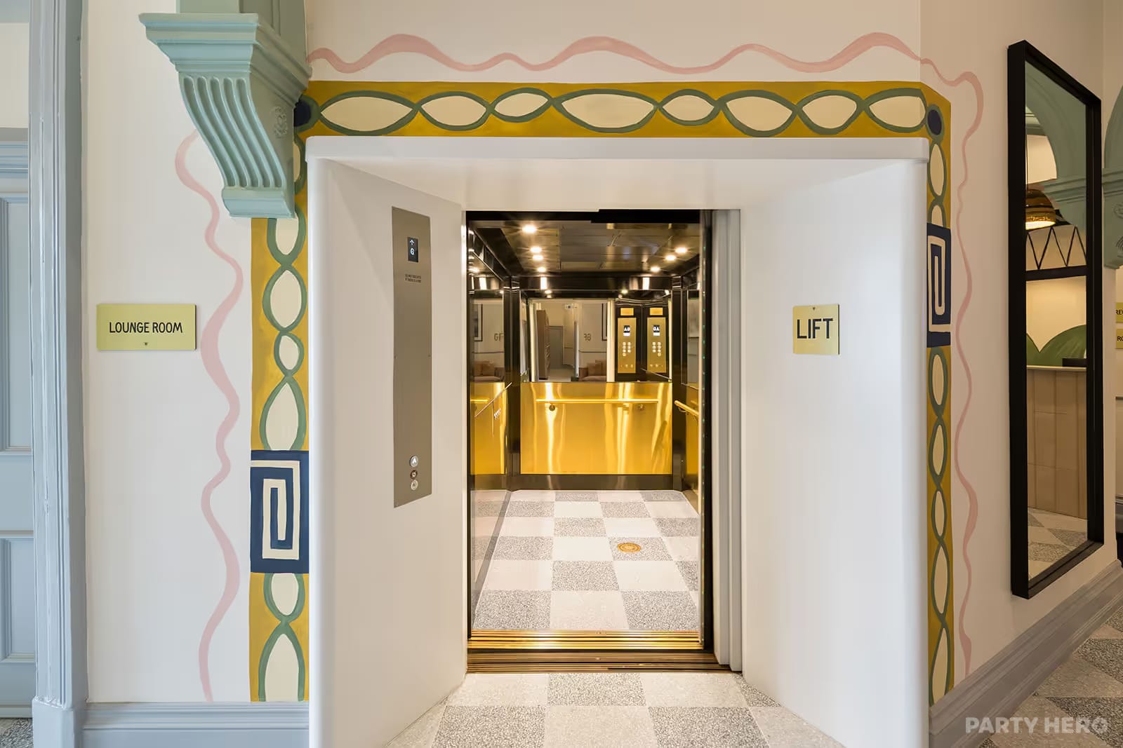 Pacific House Hostel activity in Sydney - group bookings