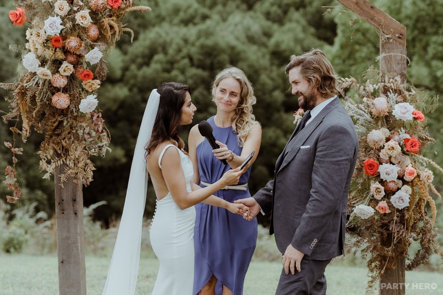 Susie Figgis Celebrant - wedding celebrant in the Byron Bay area