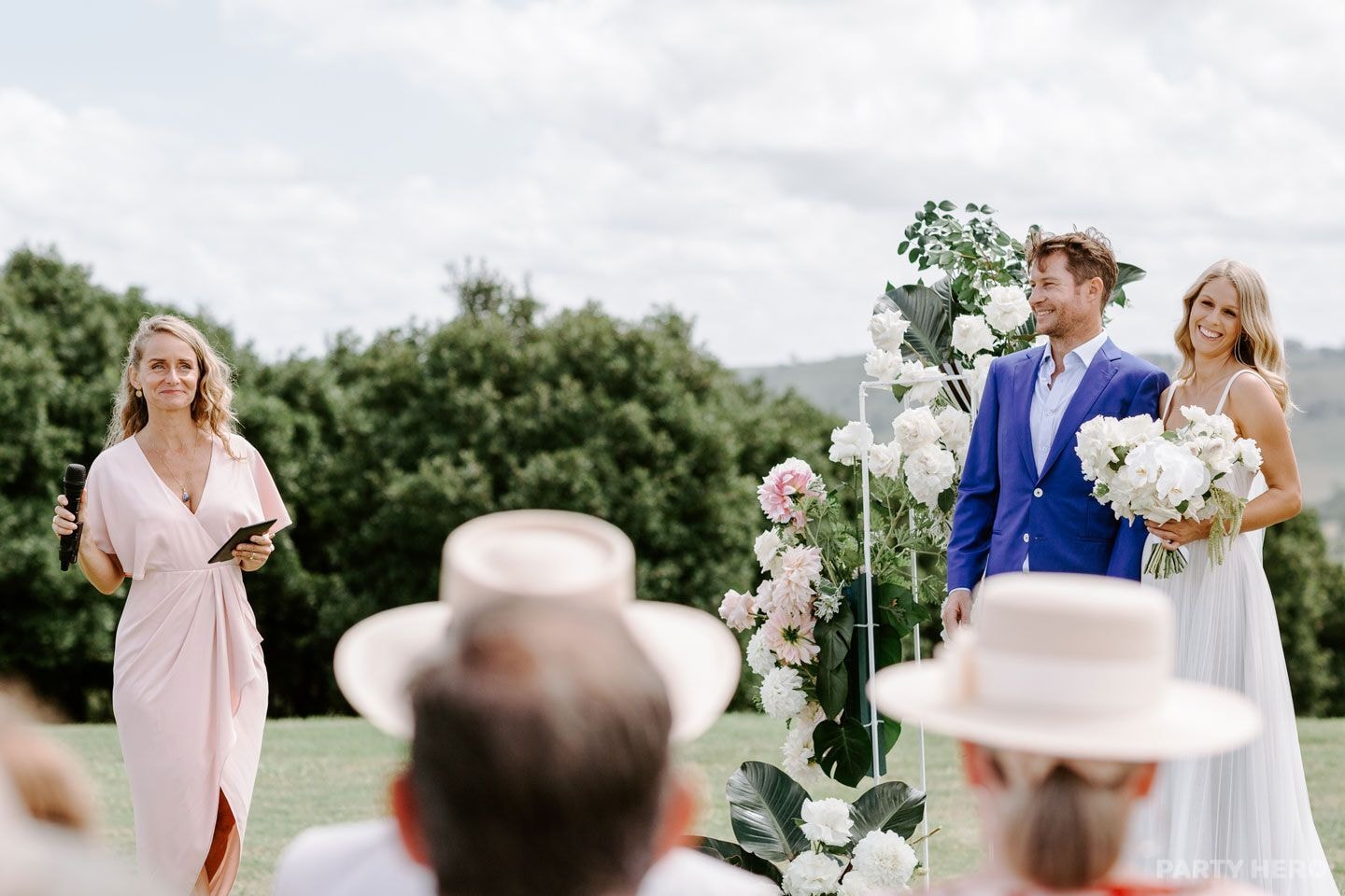 Susie Figgis Celebrant - wedding celebrant in the Byron Bay area
