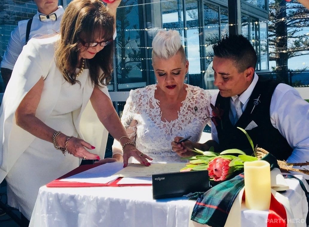 Jacaranda Ceremonies - wedding celebrant in Port Stephens