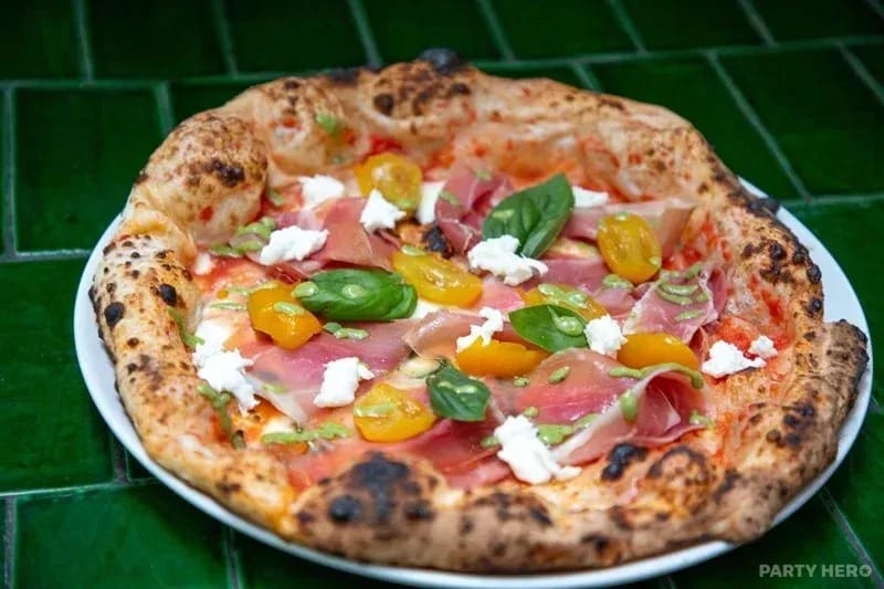 Romanzo Woodfired Pizza - caterers in Sydney