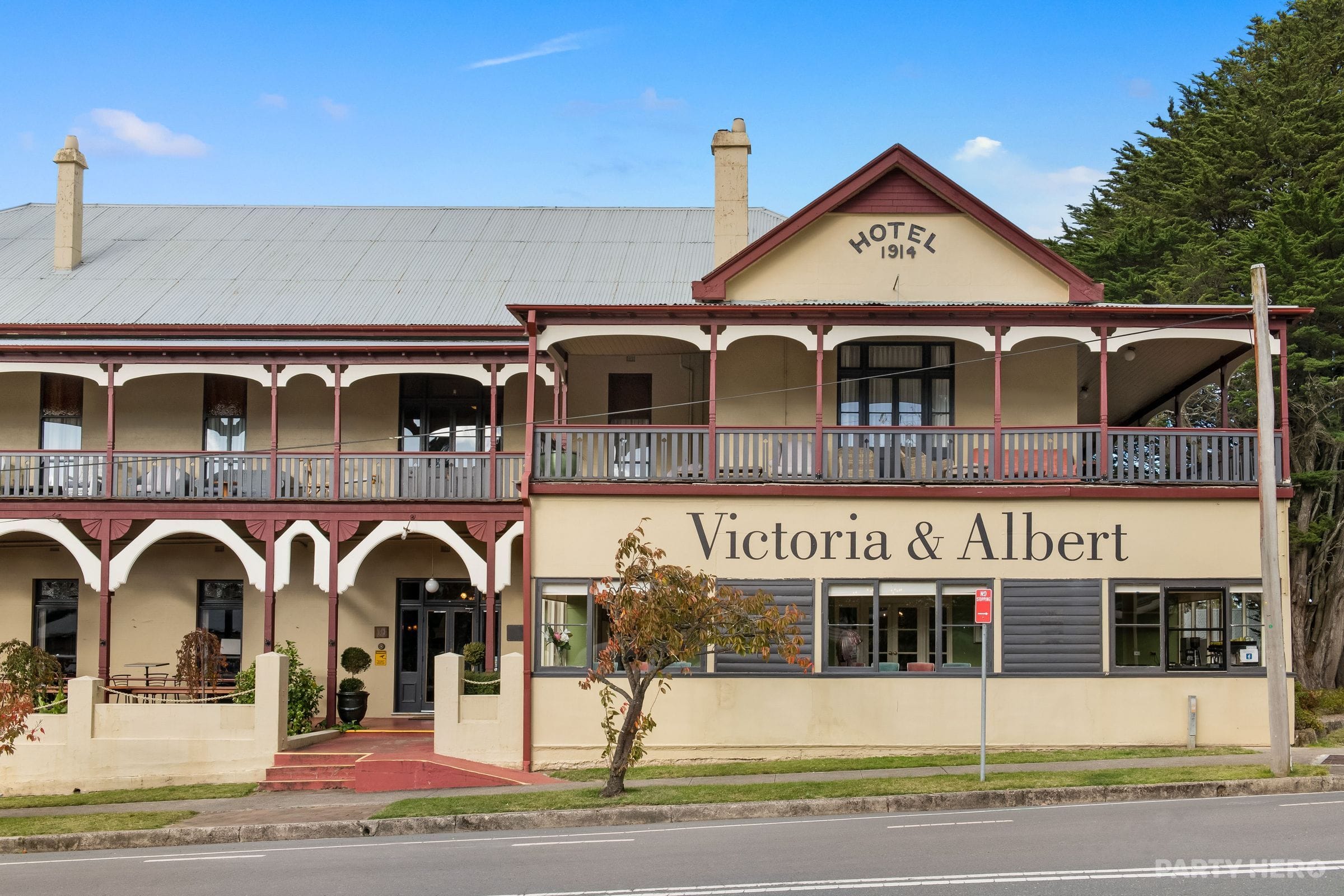 Victoria & Albert Guesthouse - party venue in the Blue Mountains