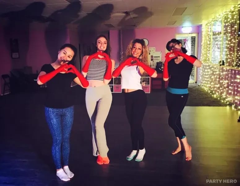 Aluminus Dance & Entertainment - dancers on the Central Coast
