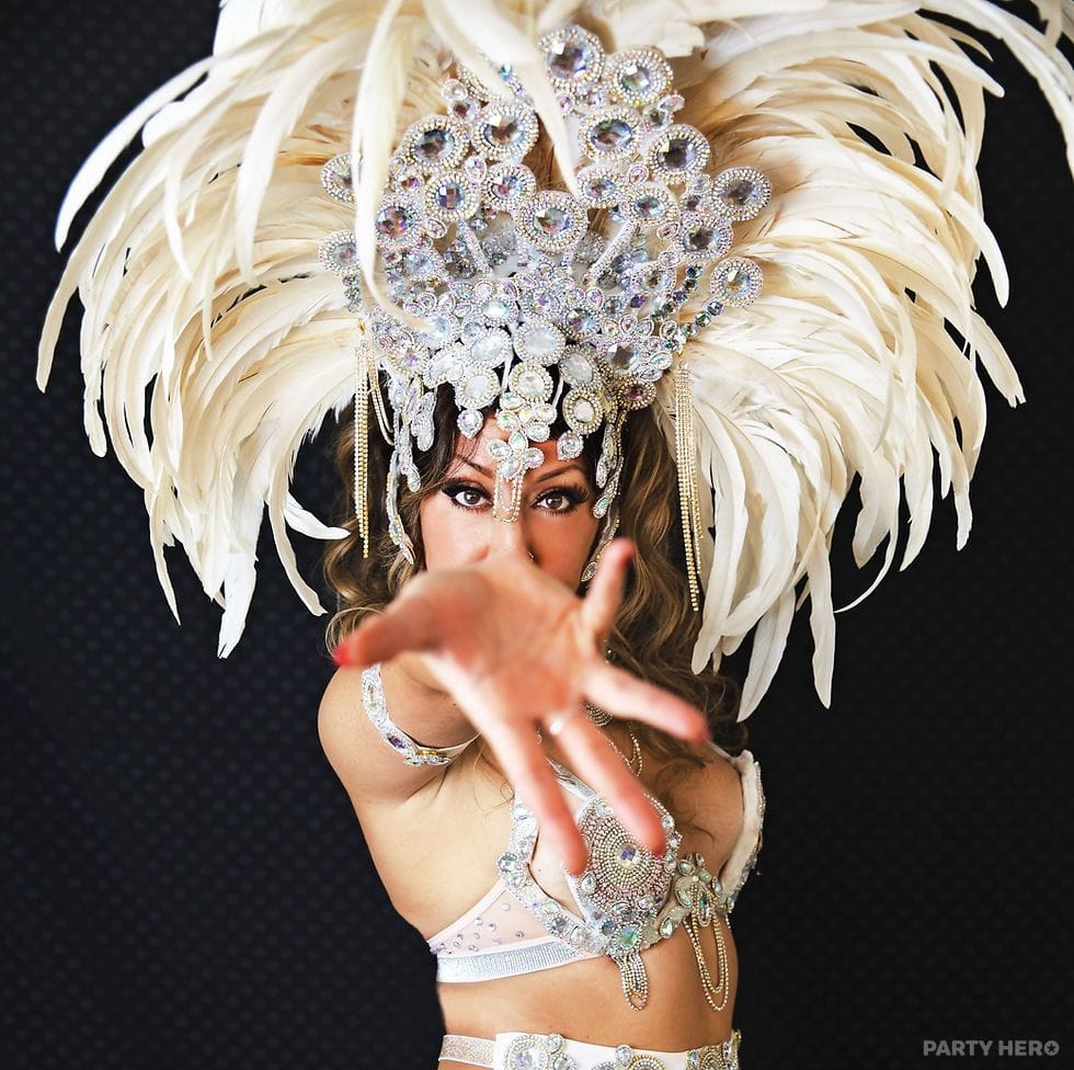 Aluminus Dance & Entertainment - dancers on the Central Coast
