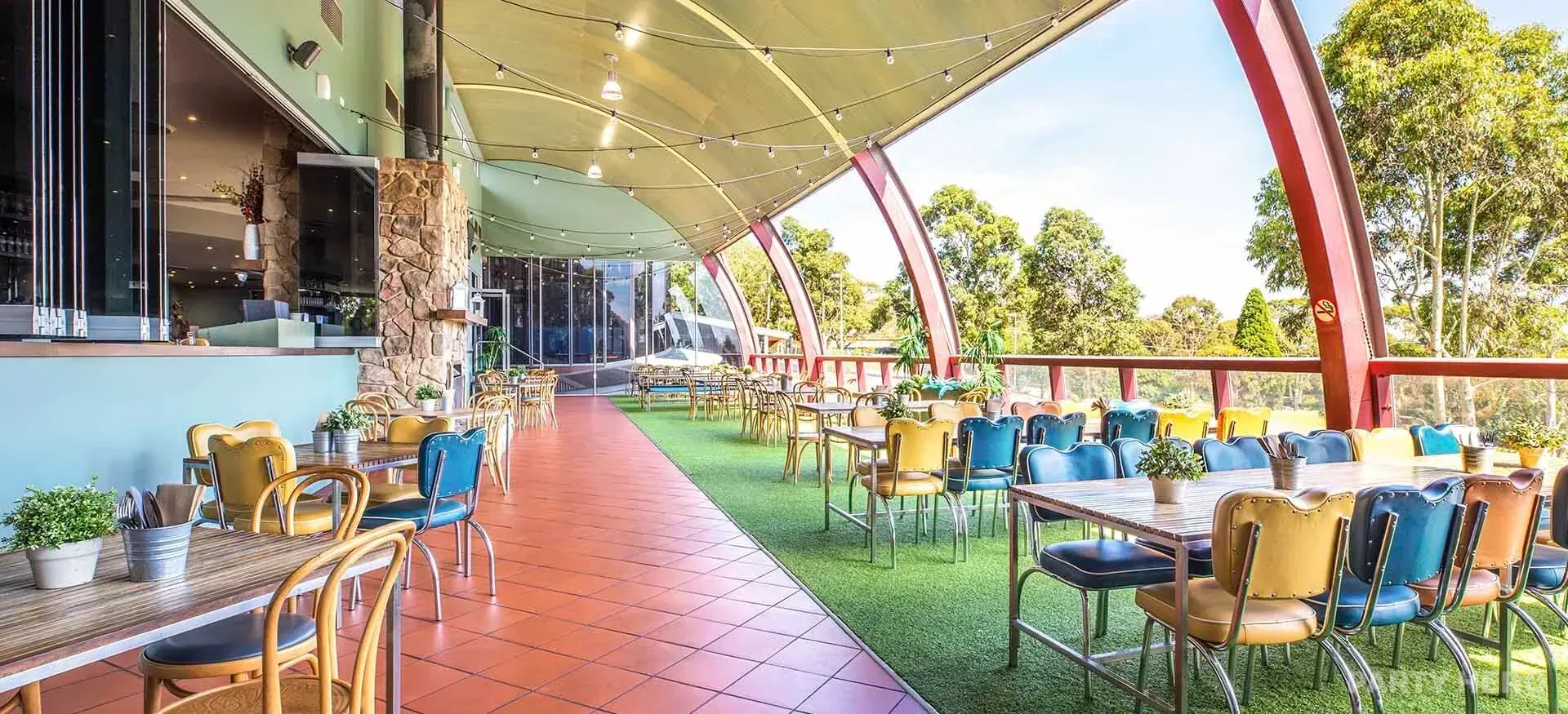 Wheelers Hill Hotel
