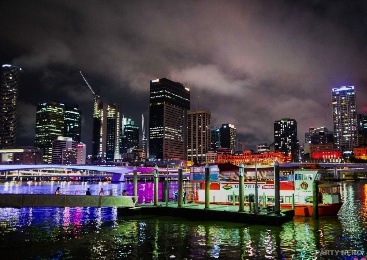 Brisvegas Cruises - private boat charter in Brisbane