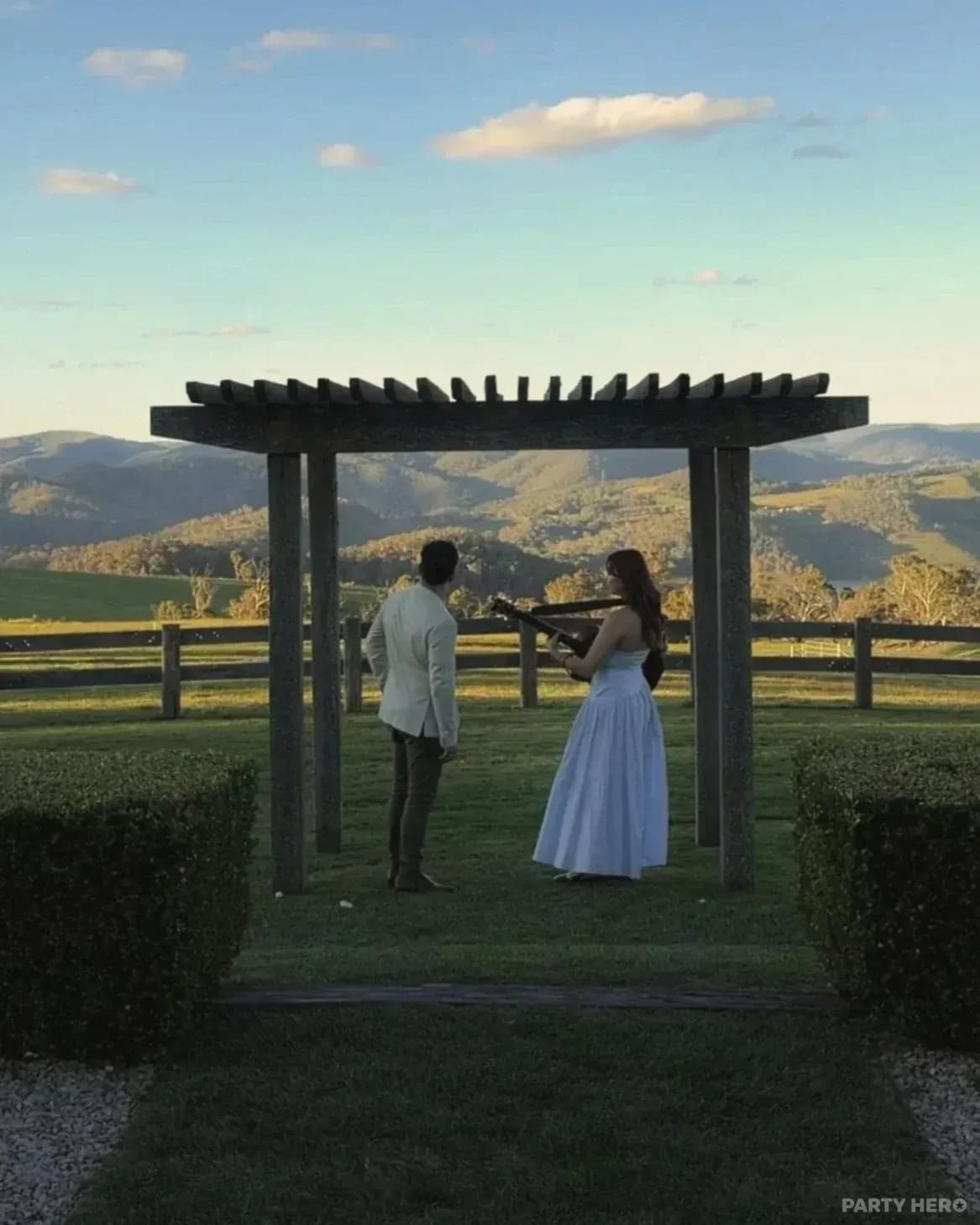 Sydney Acoustic Duo activity in Sydney - group bookings