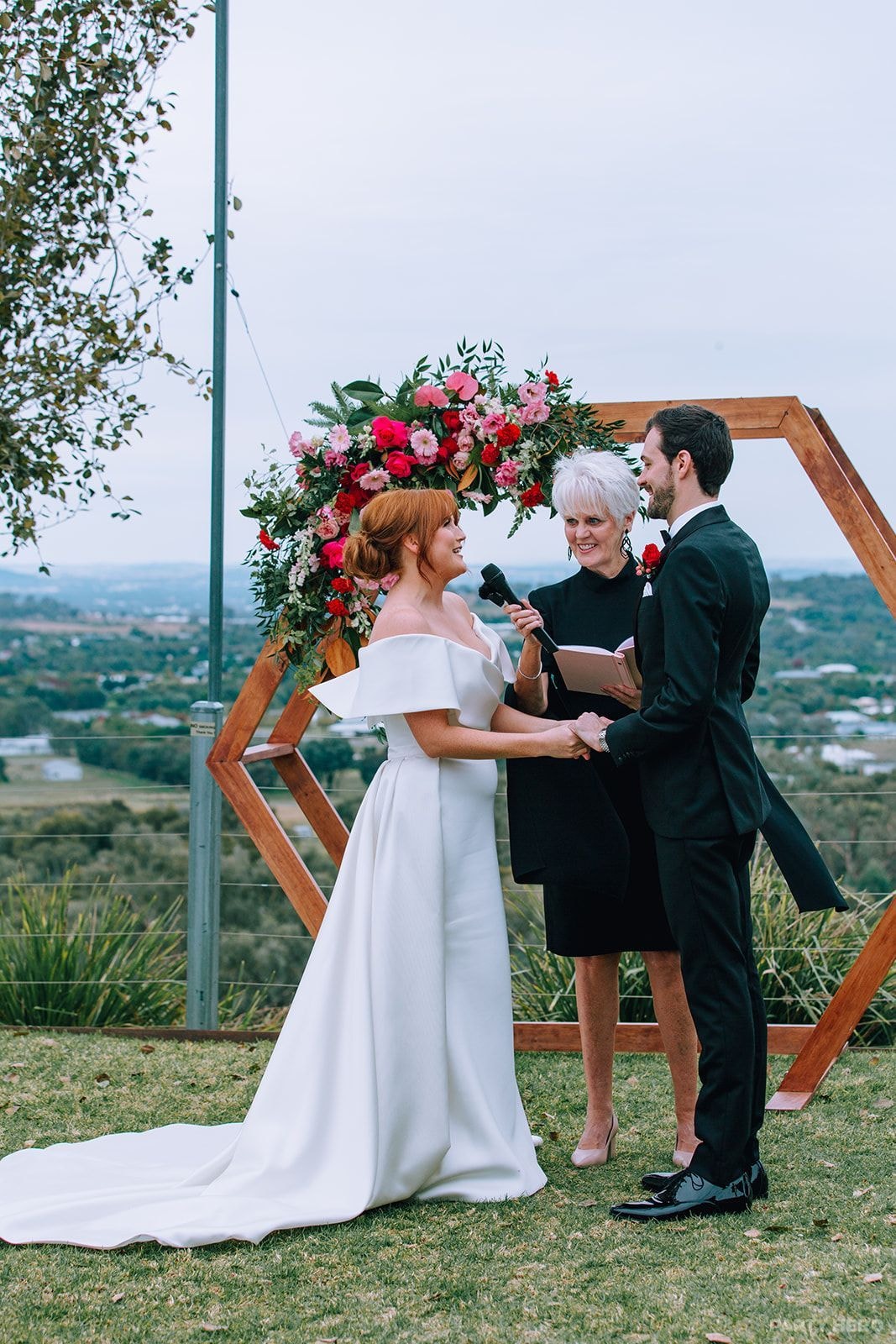 Trish Fallon Celebrant - wedding celebrant in Wollongong