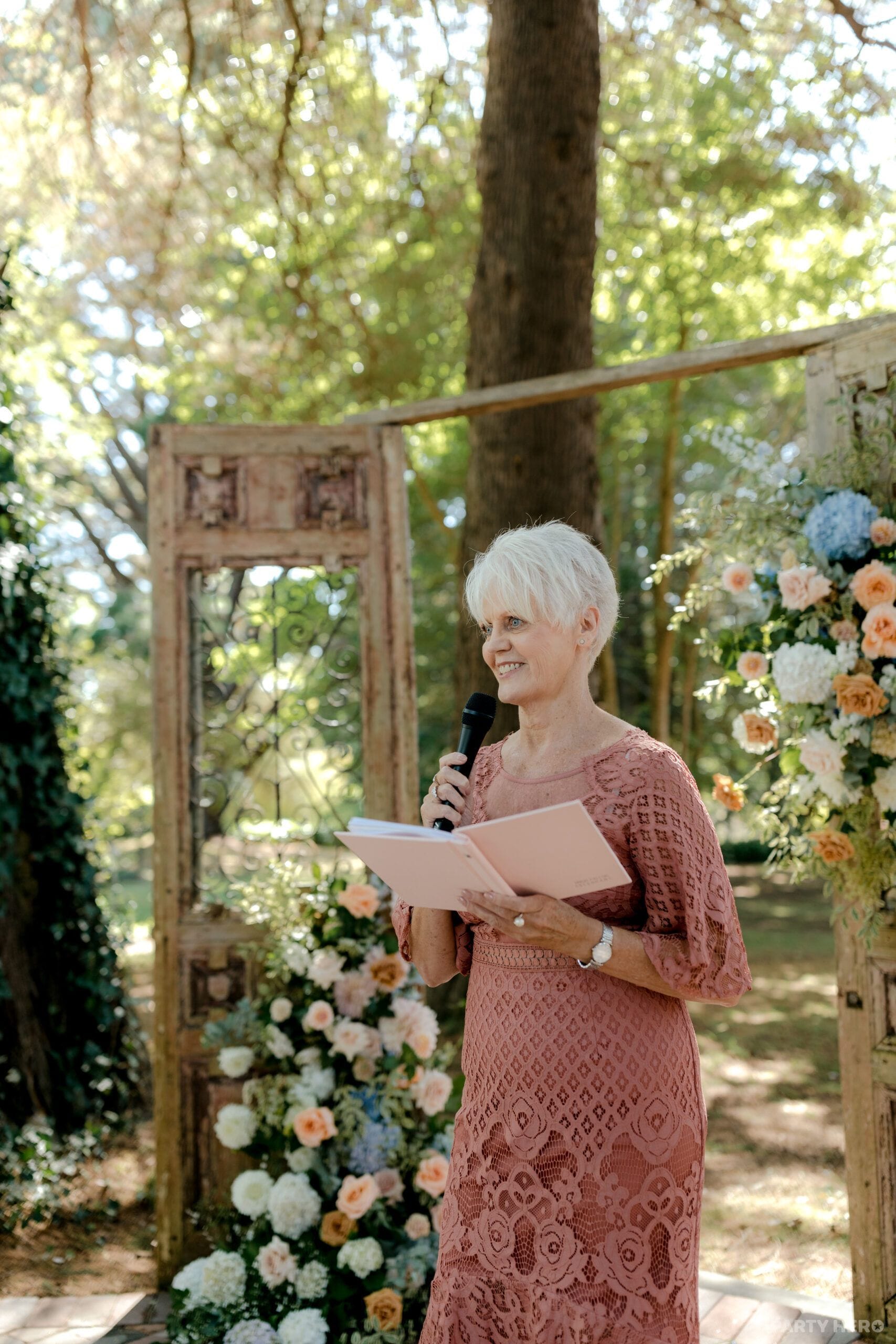 Trish Fallon Celebrant - wedding celebrant in Wollongong
