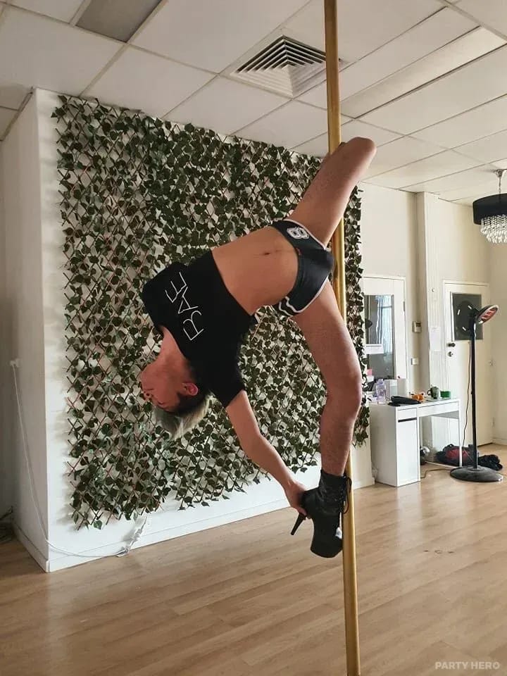 Wanderlust Pole Studio dance classes in Sydney - group bookings