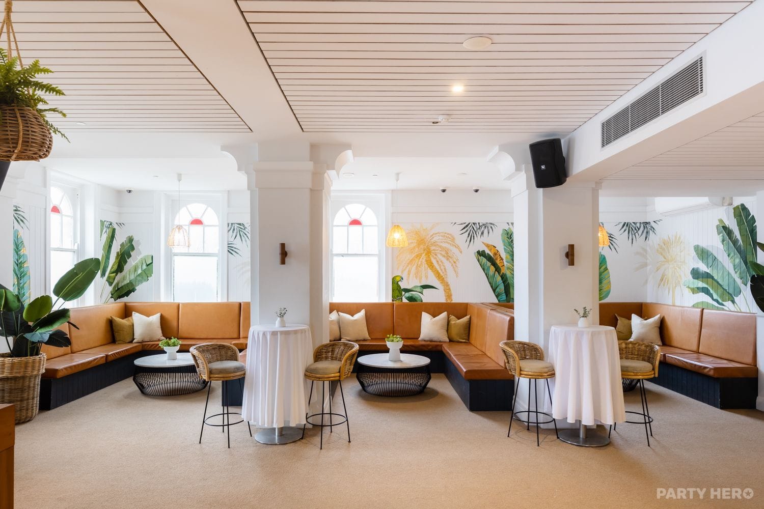 Oceanview Room at Clovelly Hotel - party venue in Sydney