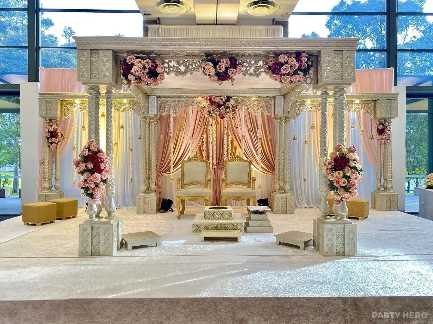 VIP Decorating activity in Sydney - group bookings