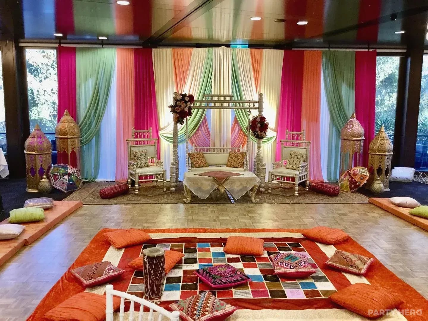 VIP Decorating activity in Sydney - group bookings
