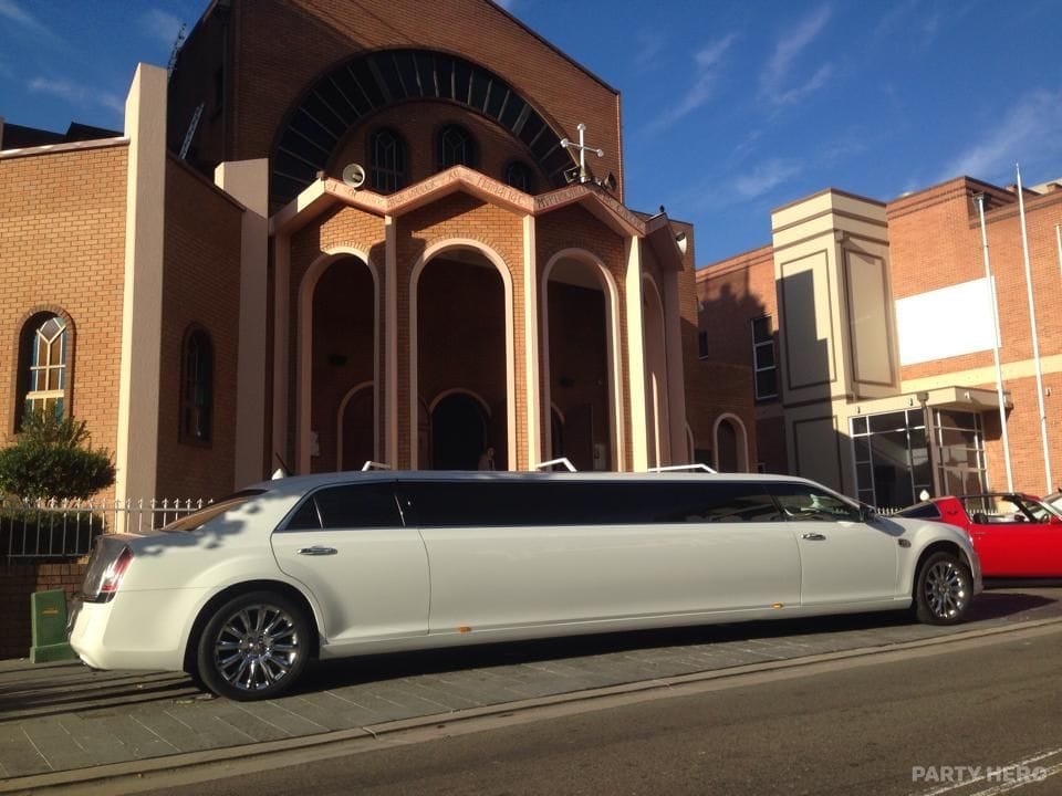 Crown Limos activity in Sydney - group bookings