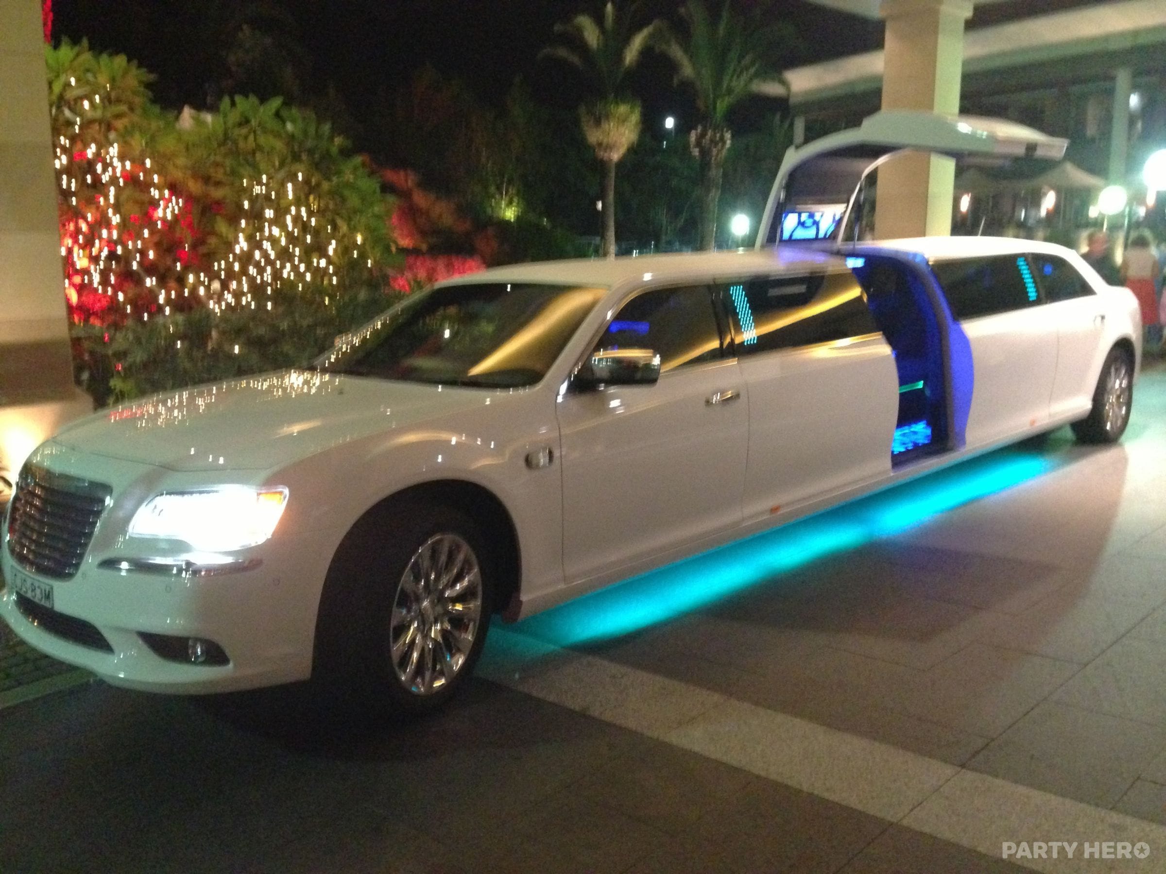 Crown Limos activity in Sydney - group bookings