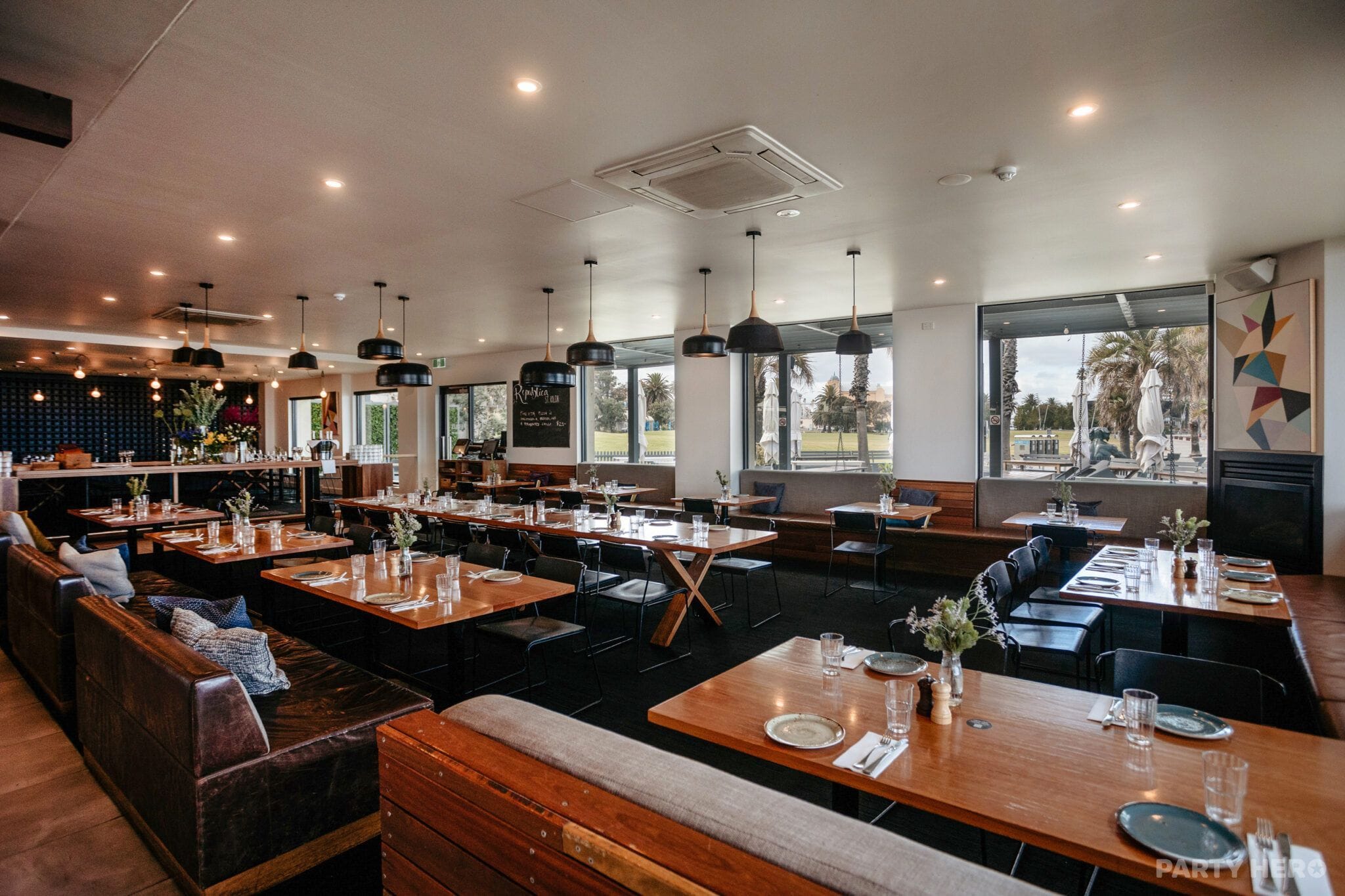 Republica St Kilda Beach - party venue in Melbourne