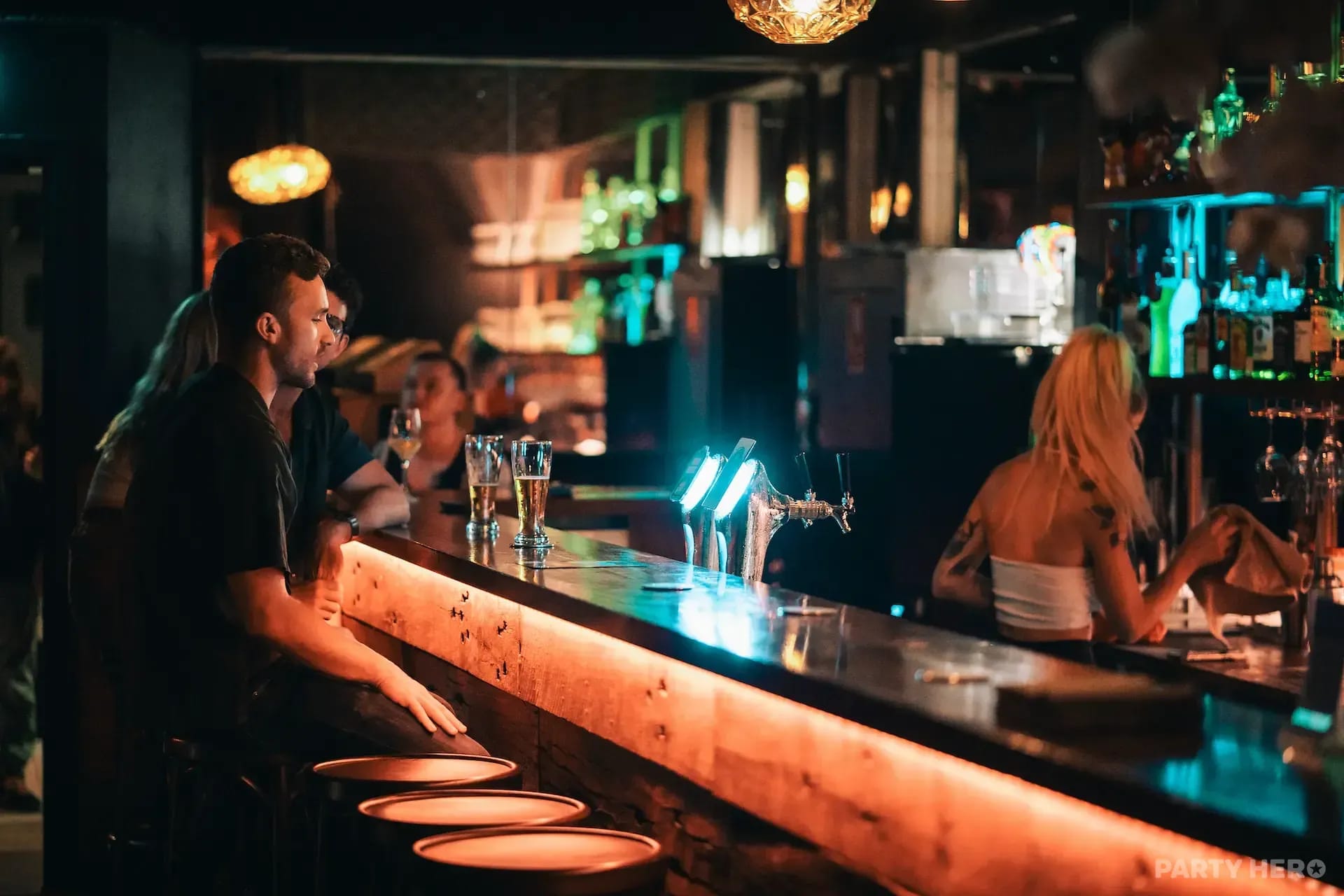 Kalyx Lounge Bar & Club - party venue in Sydney