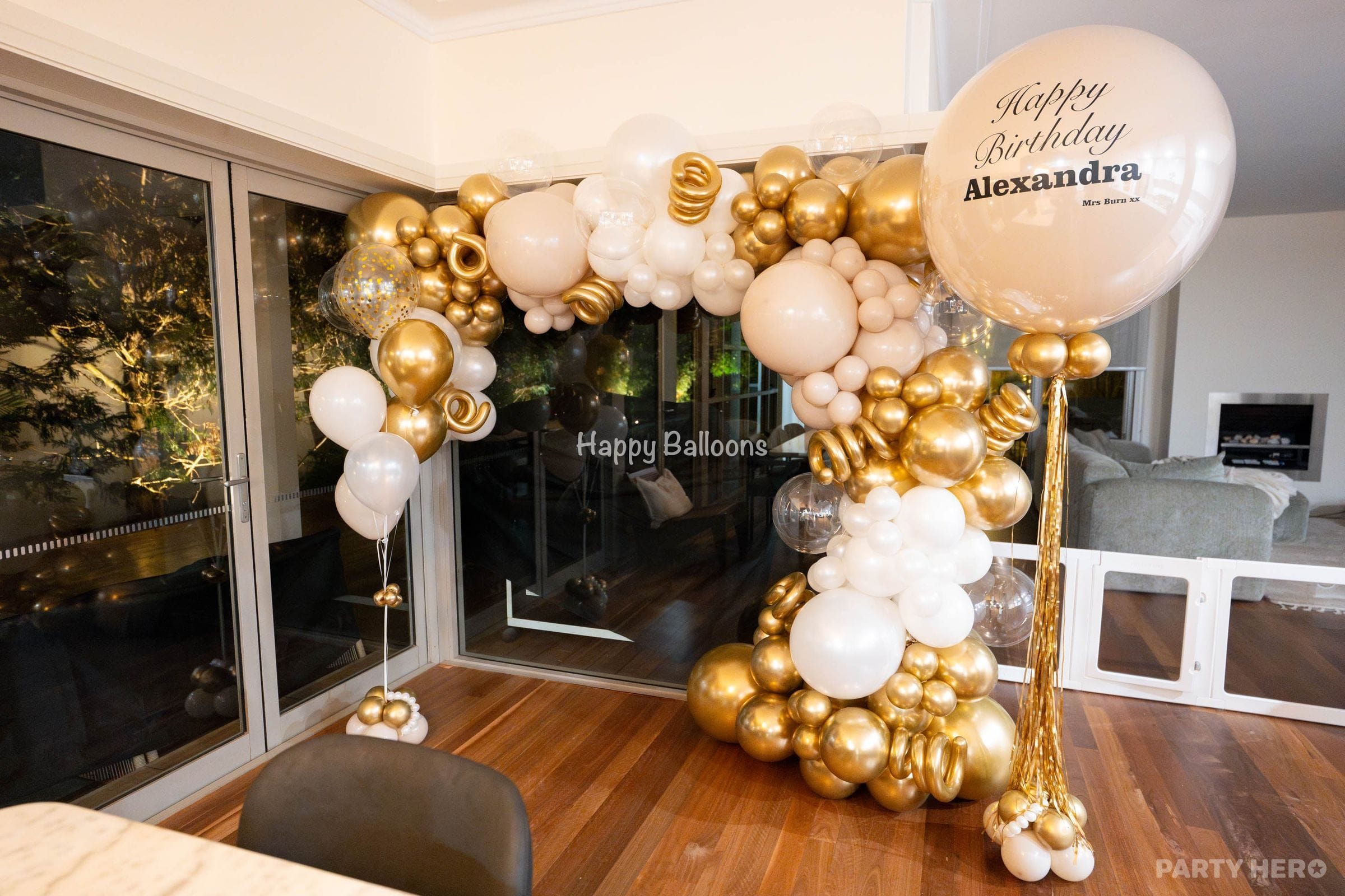 Happy Balloons activity in Sydney - group bookings