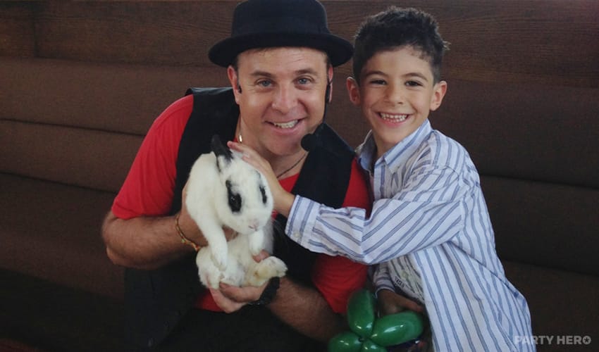 Joey Presto activity in Sydney - group bookings