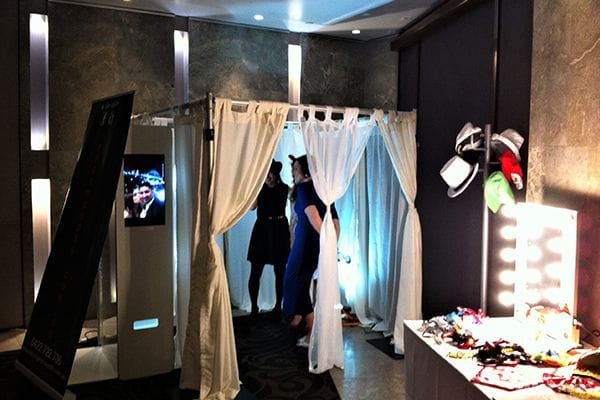 iPhotoBOOTH - photobooths in Sydney