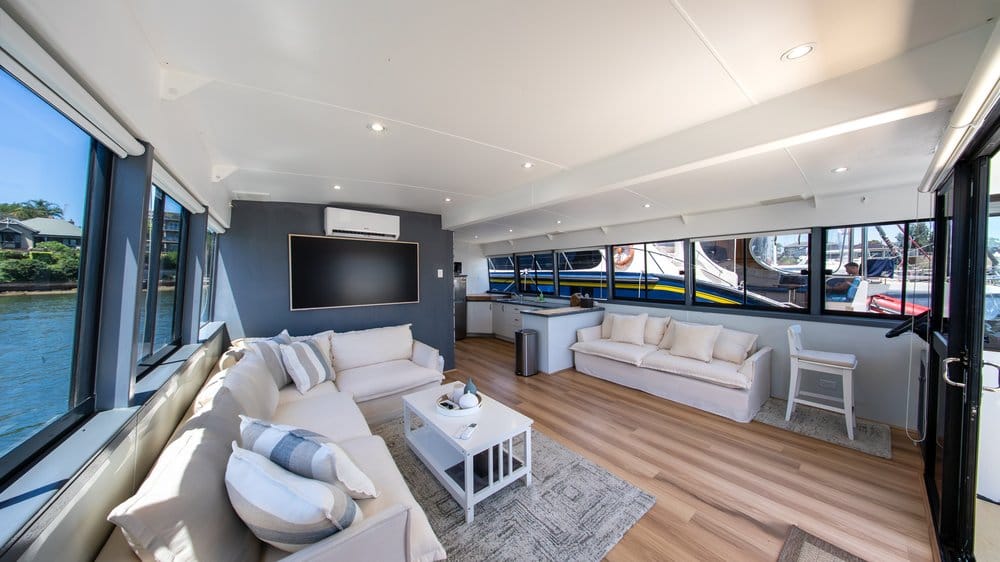 Deckhouse - Sydney Harbour boat hire
