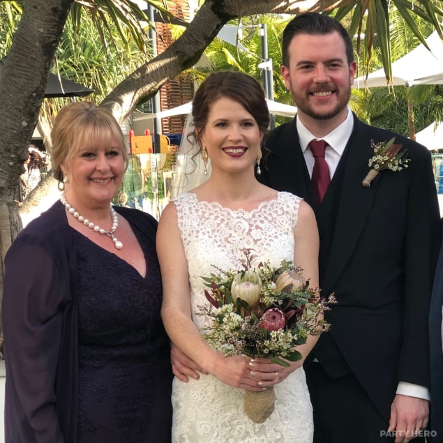Redcliffe Marriage Celebrant Victoria White - wedding celebrant in Brisbane