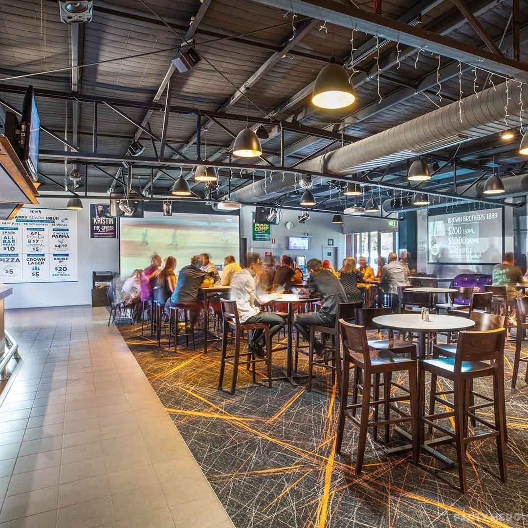 Sandown Park Hotel - party venue in Melbourne