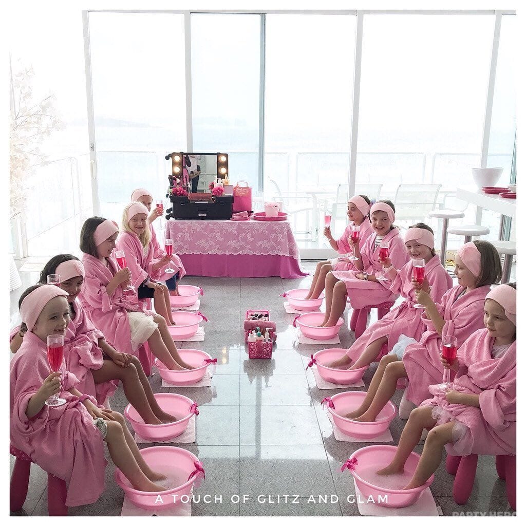 A Touch of Glitz & Glam activity in Sydney - group bookings