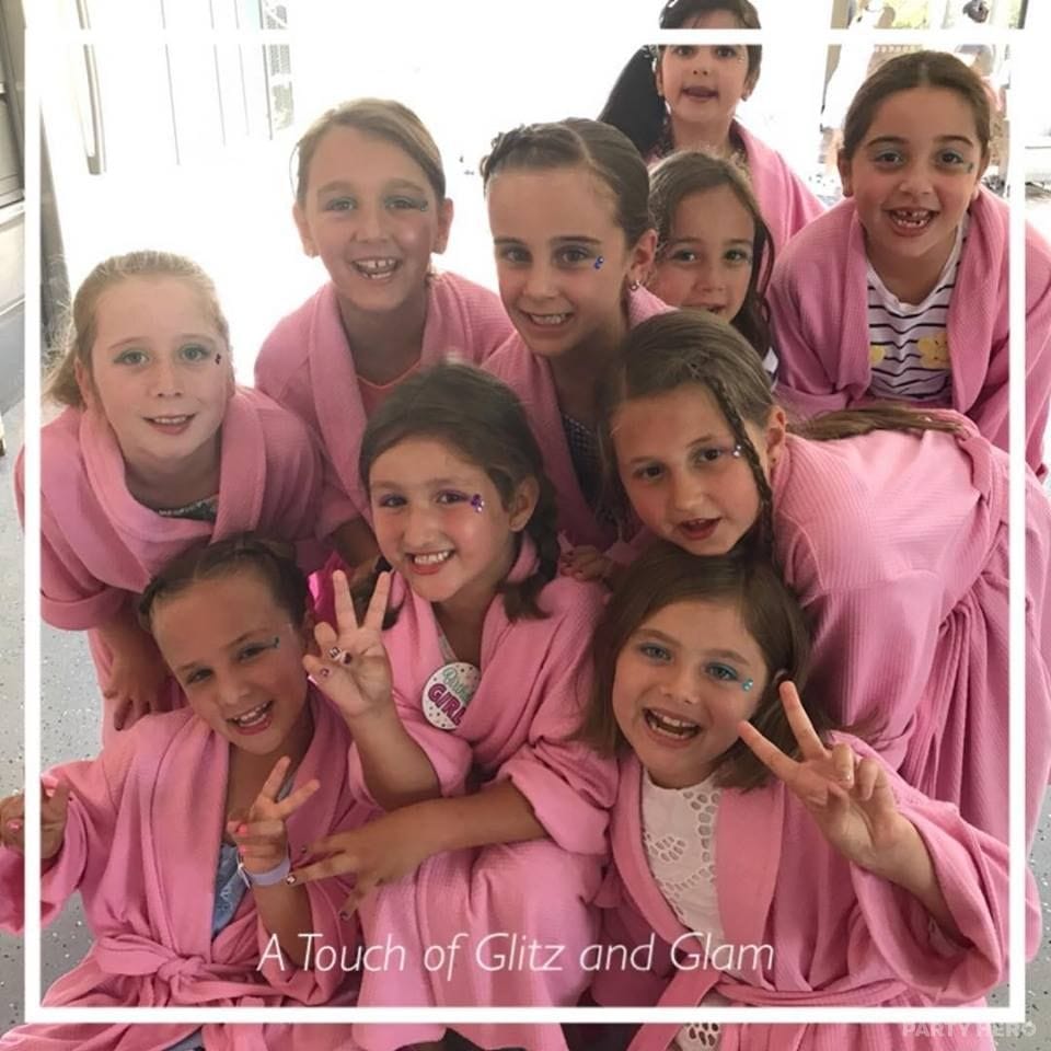 A Touch of Glitz & Glam activity in Sydney - group bookings