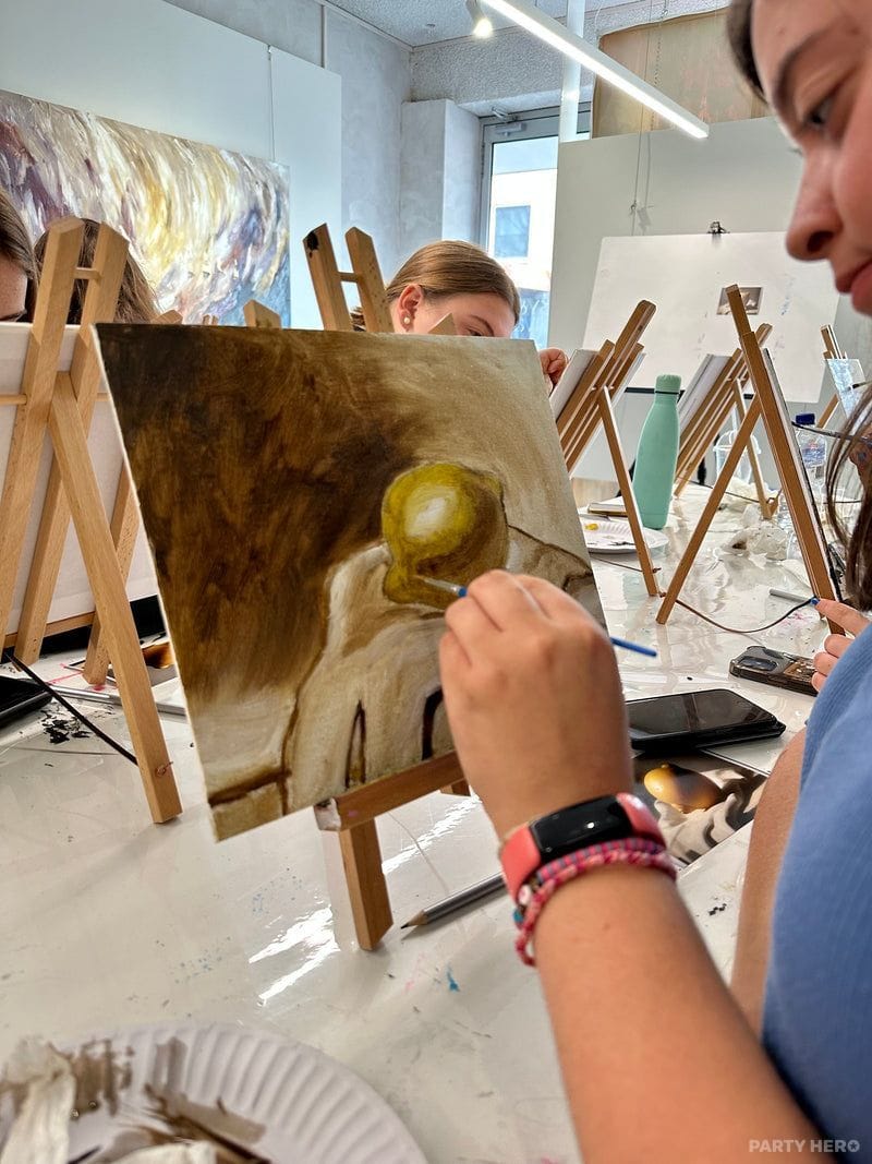 Sossy and Canvas - paint and sip in Melbourne