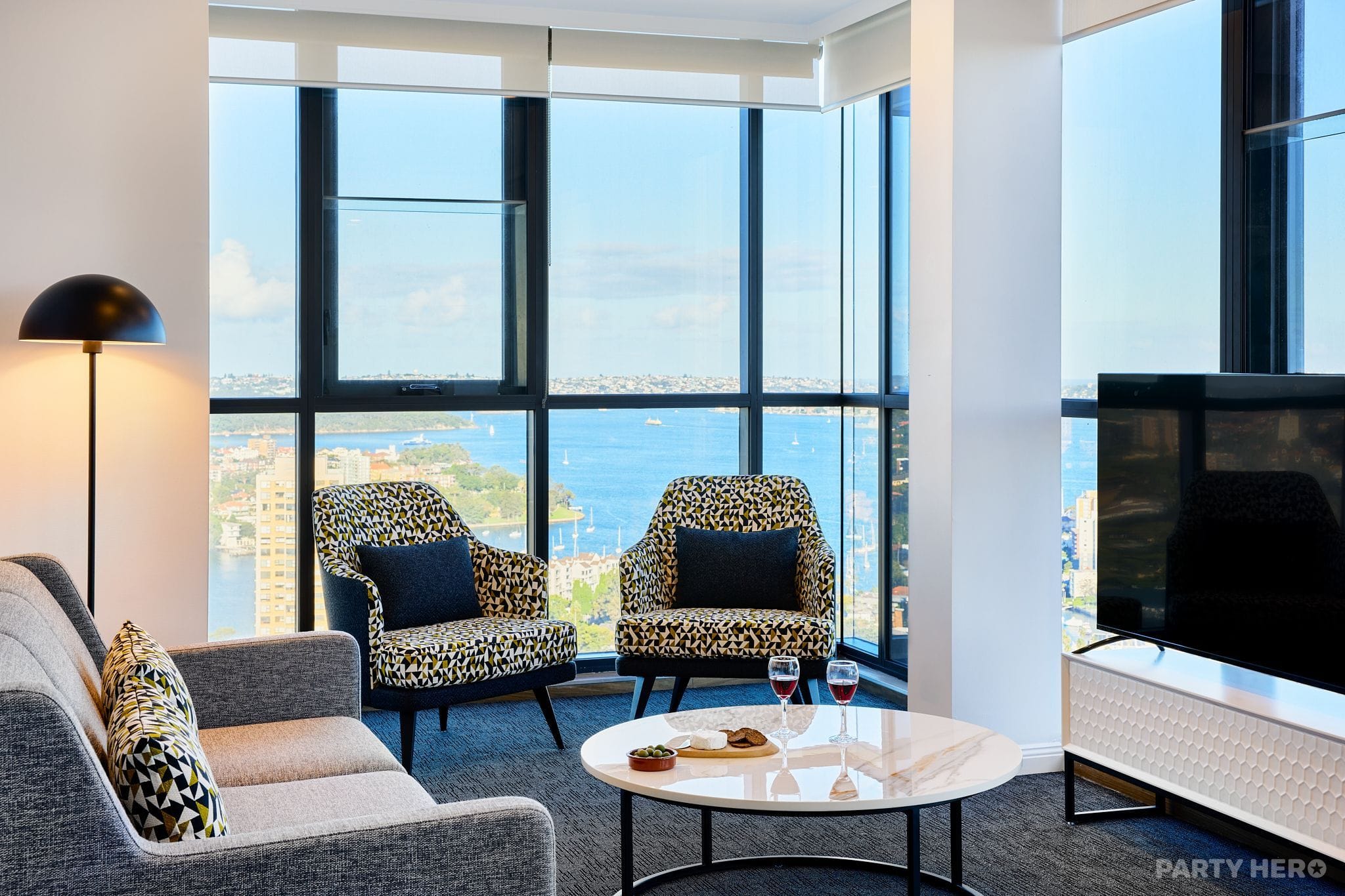 Meriton Suites North Sydney - serviced apartments in Sydney