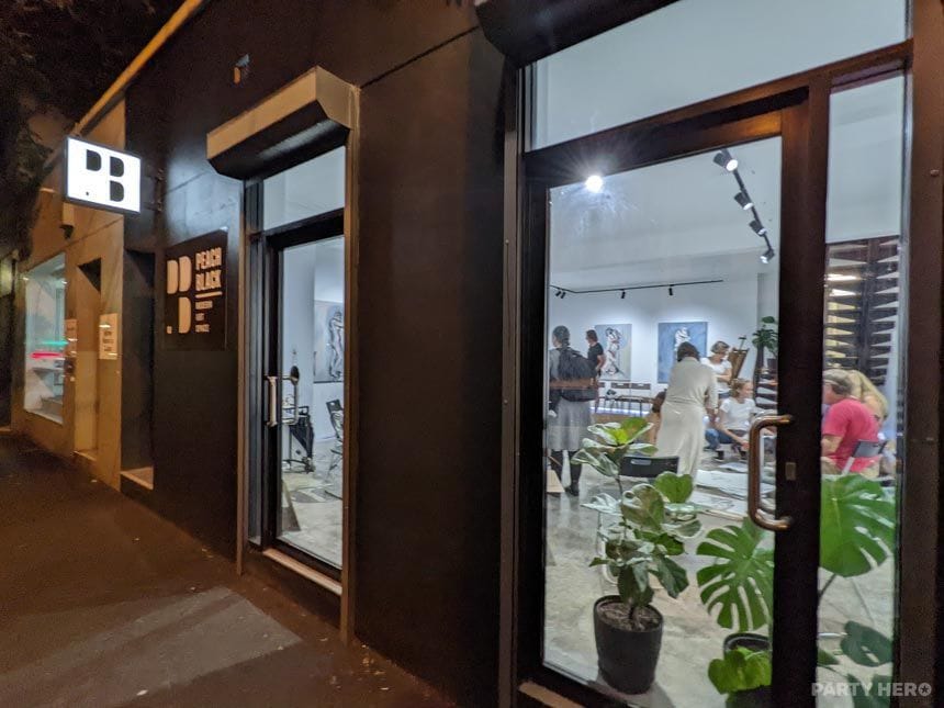 Peach Black Gallery life drawing in Sydney - group bookings