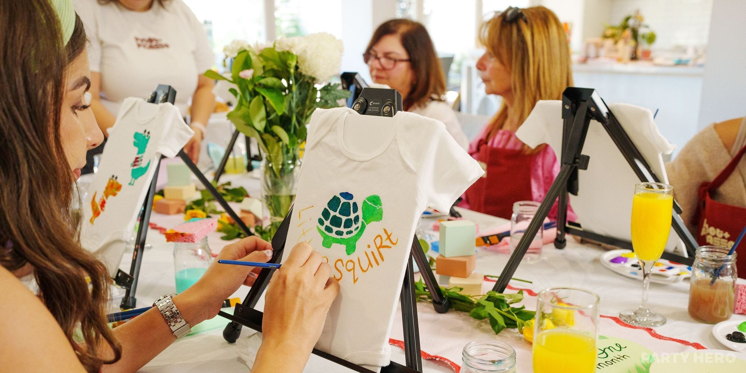 Pinot & Picasso paint & sip in Sydney - group bookings