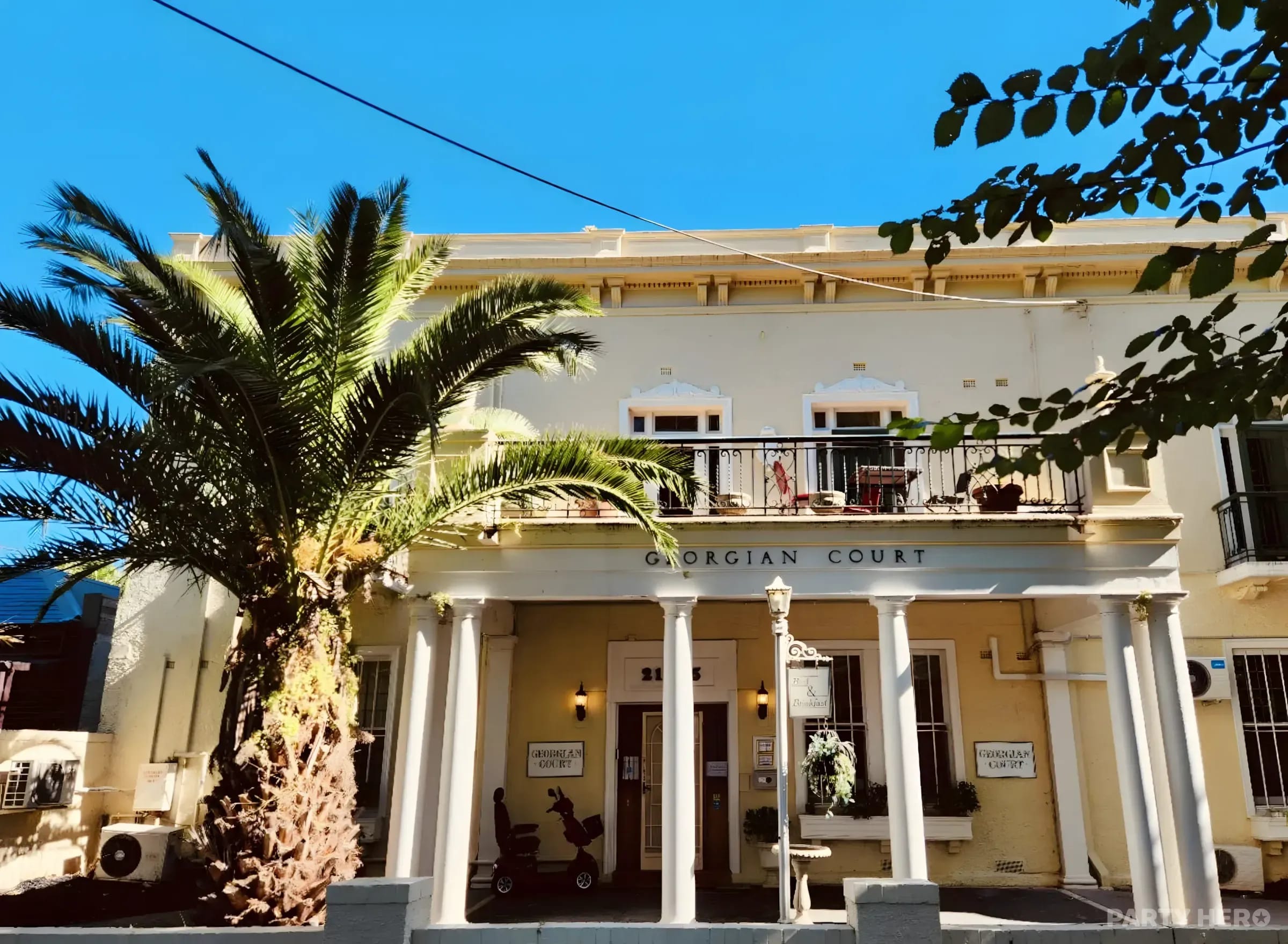 Georgian Court Inn - hotel in East Melbourne
