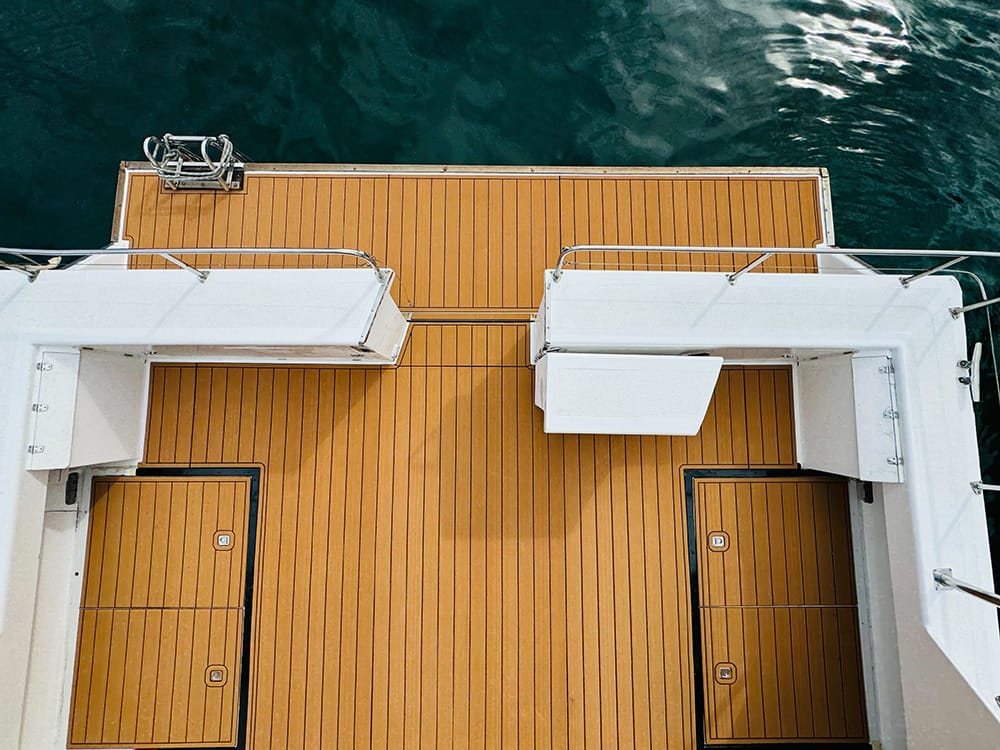 Kondor - Sydney Harbour boat hire